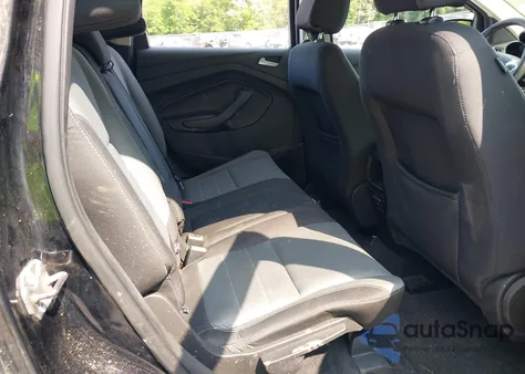 2016 Ford Escape Se z USA, uszkodzony, nr VIN 1FMCU9G98GUB86170